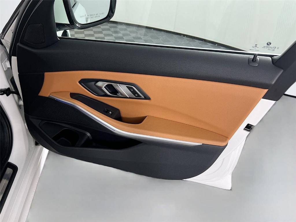 صورة 29 لـ 2022 BMW 330 I XDRIVE