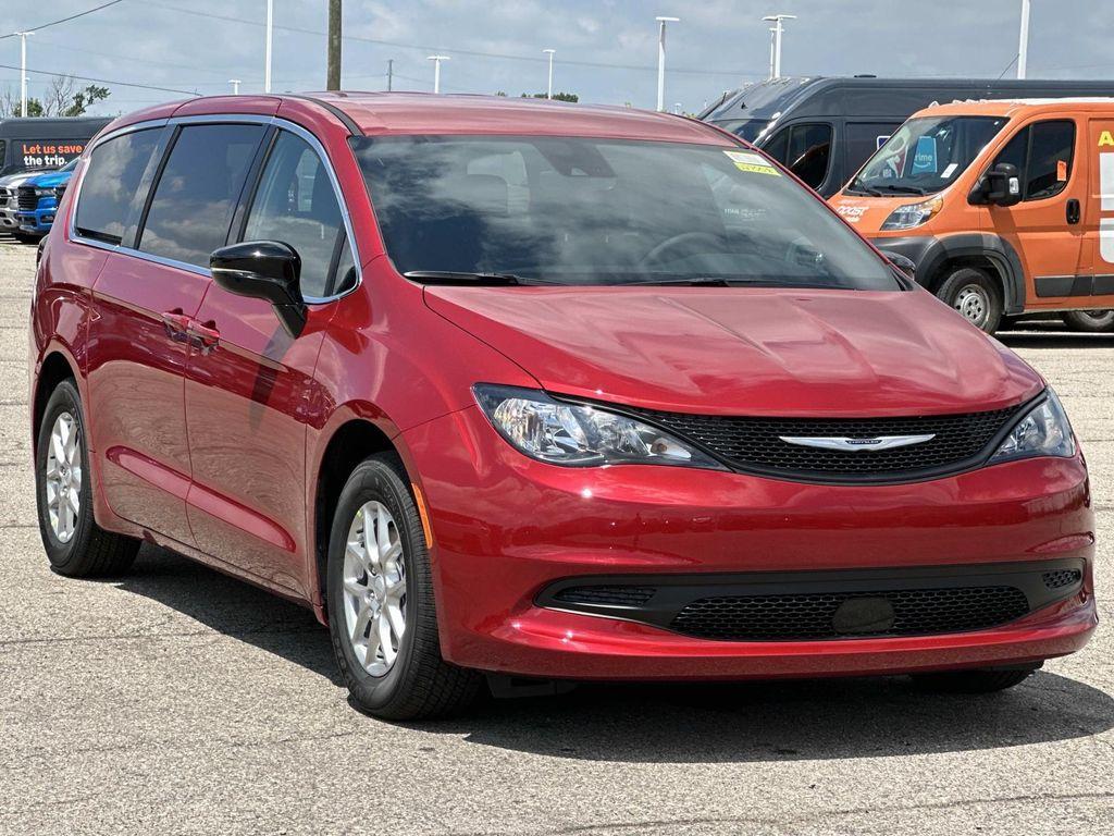 New 2027 Chrysler Pacifica LX