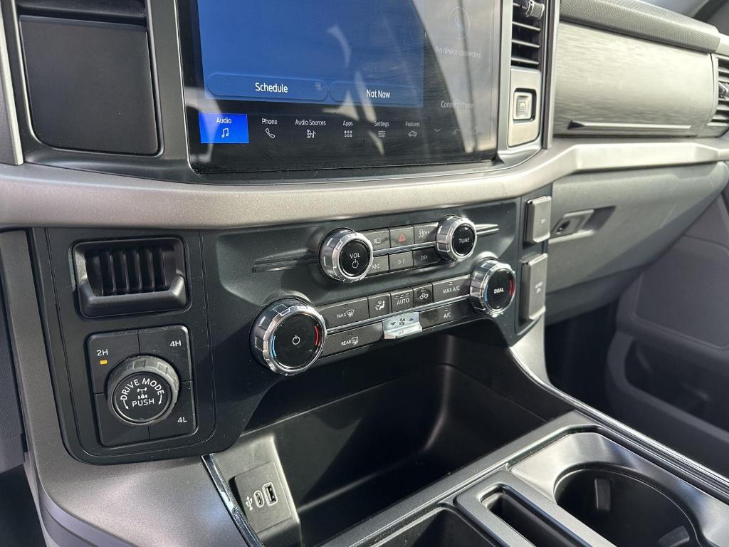 صورة مصغرة 28 لـ 2025 FORD F-150 XLT