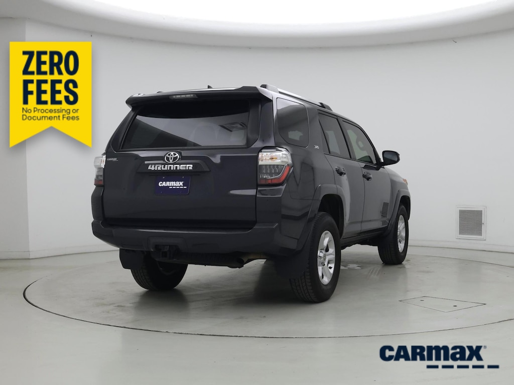 صورة 10 لـ 2024 Toyota 4RUNNER SR5