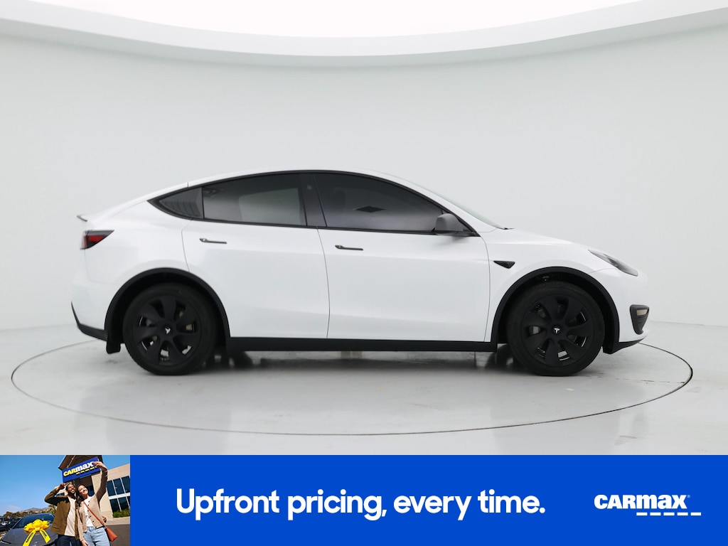 TESLA MODEL Y LONG RANGE - 9