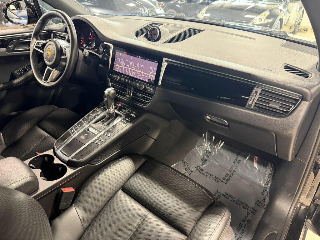 2021 Porsche MACAN MACAN SPORT EDITION — миниатюра 12
