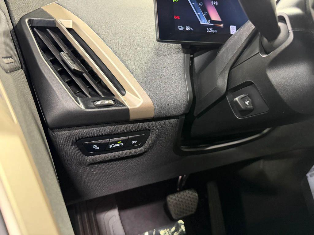 صورة مصغرة 17 لـ 2025 BMW IX XDRIVE50