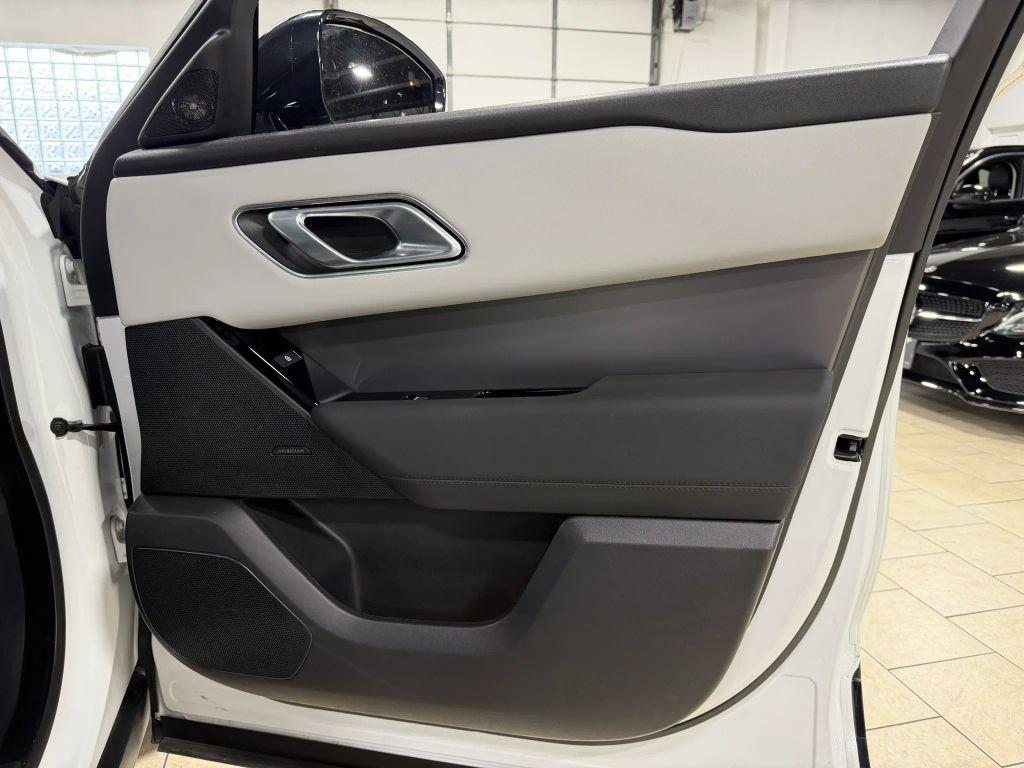 2025 LAND Rover RANGE ROVER VELAR P250 SE R-DYNAMIC thumbnail 40