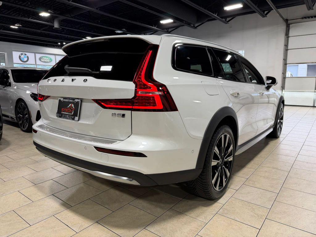 صورة 4 لـ 2025 Volvo V60 CROSS COUNTRY B5 ULTRA