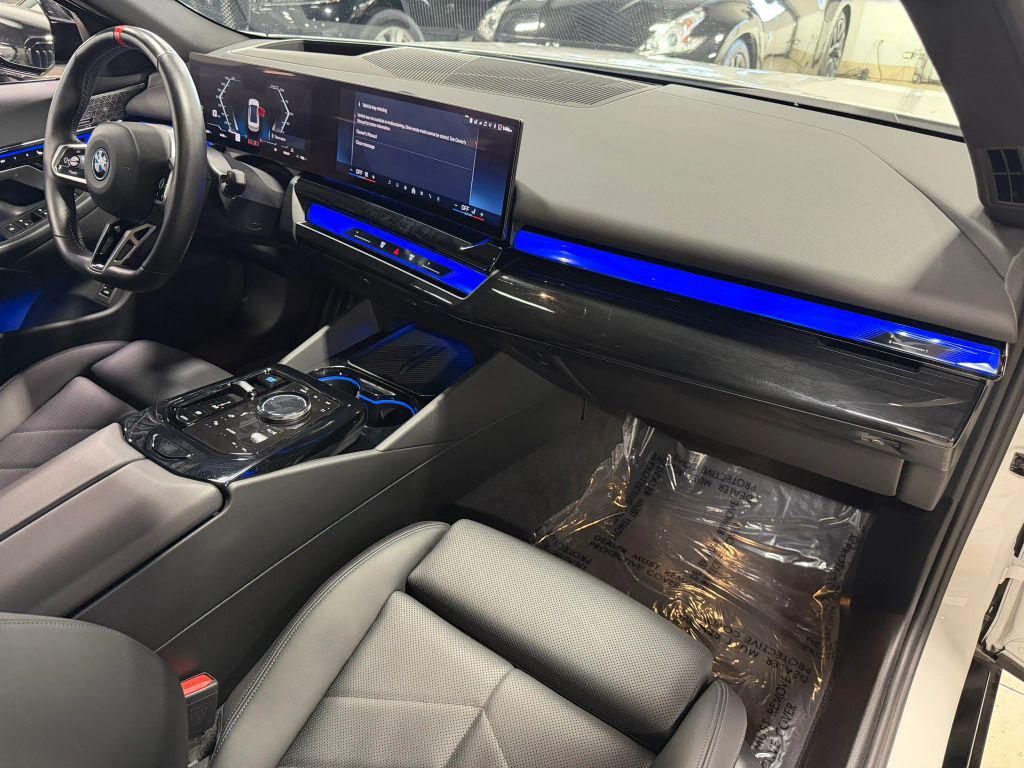 2024 BMW I5 M60 — миниатюра 13