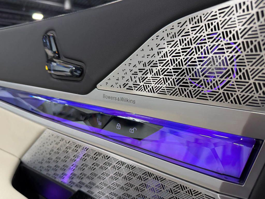2024 BMW 760 XDRIVE — миниатюра 27