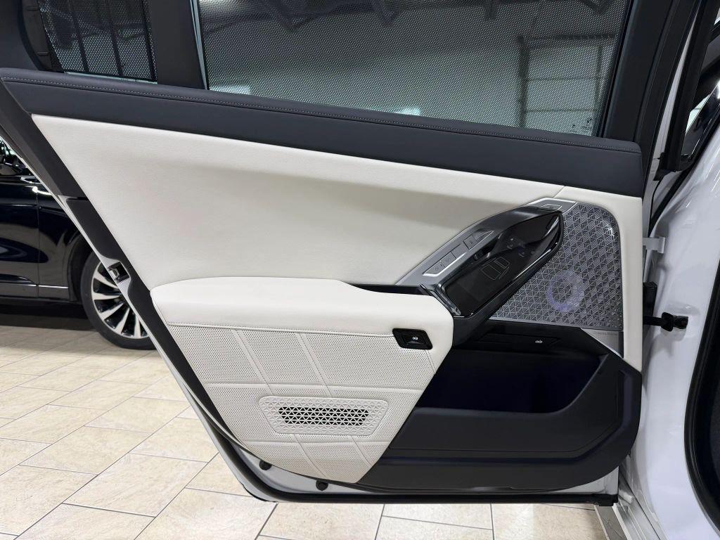 2024 BMW 760 XDRIVE — миниатюра 39