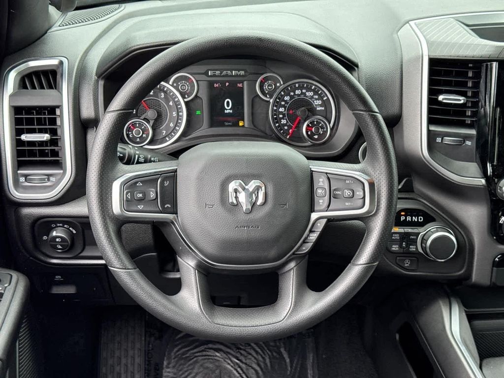 2026 RAM 1500 BIG HORN/LONE STAR — миниатюра 16