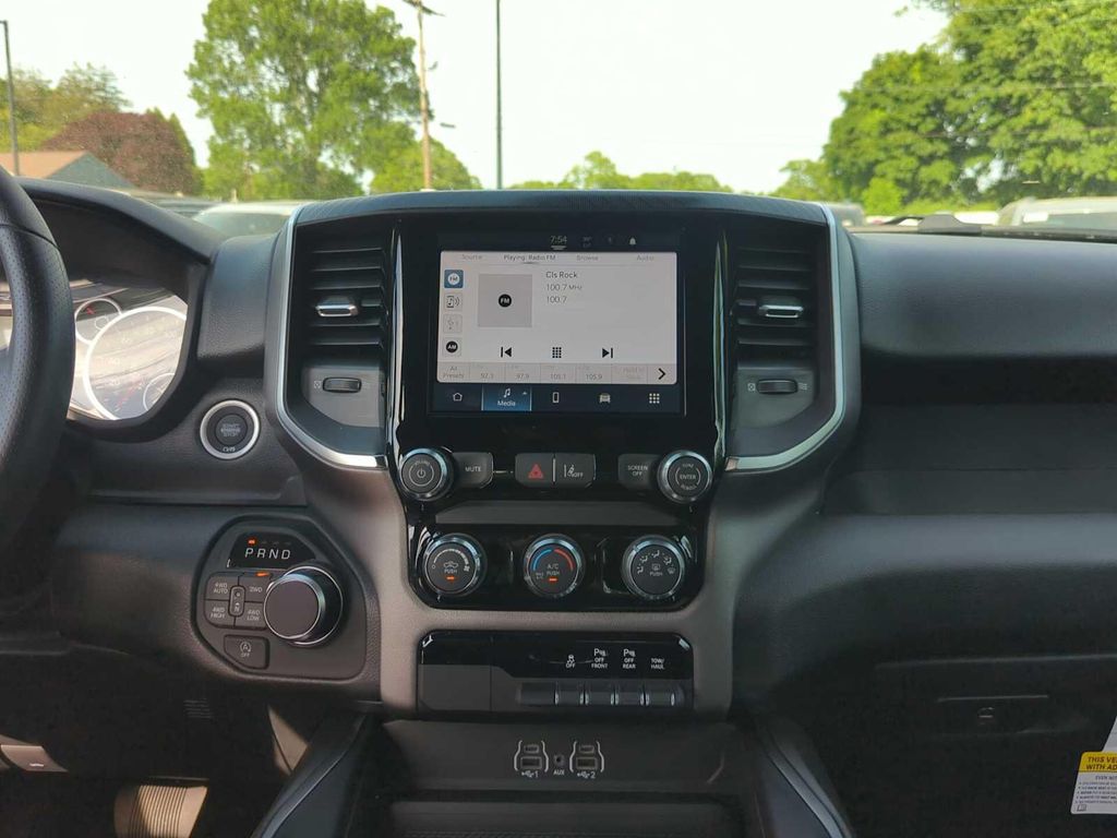 2026 RAM 1500 BIG HORN/LONE STAR — миниатюра 24