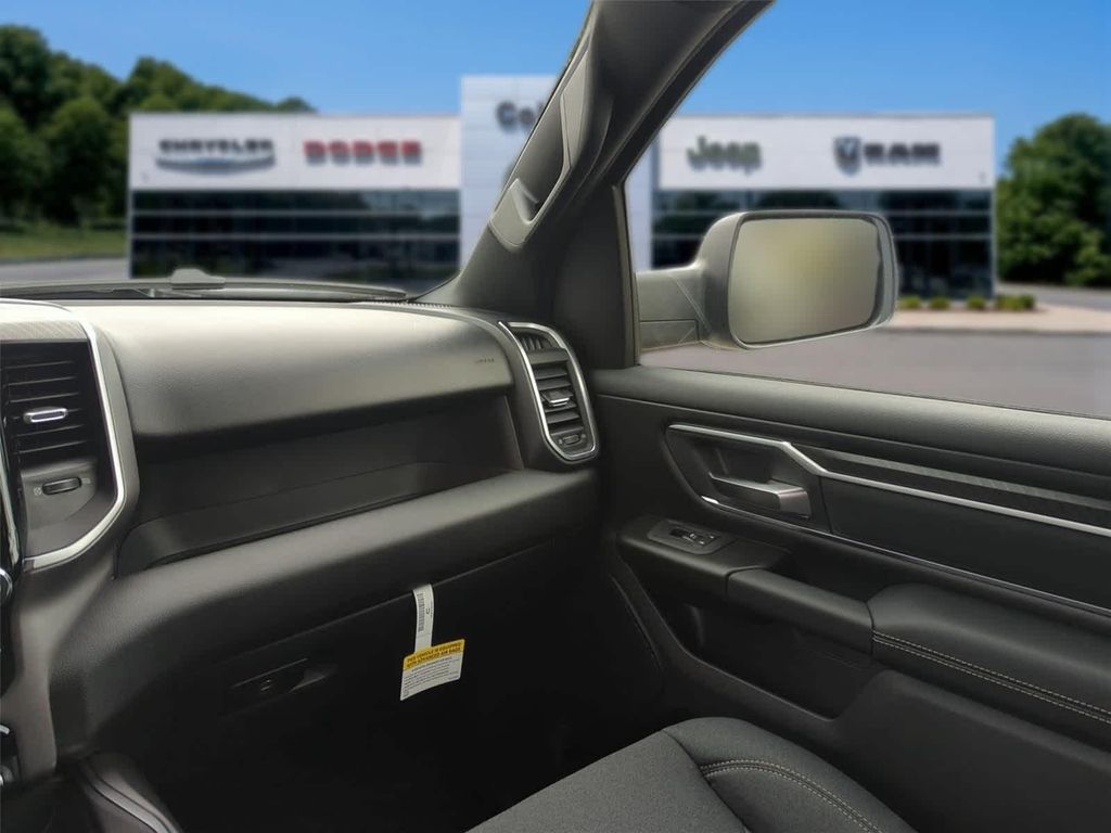 صورة مصغرة 29 لـ 2026 RAM 1500 BIG HORN/LONE STAR