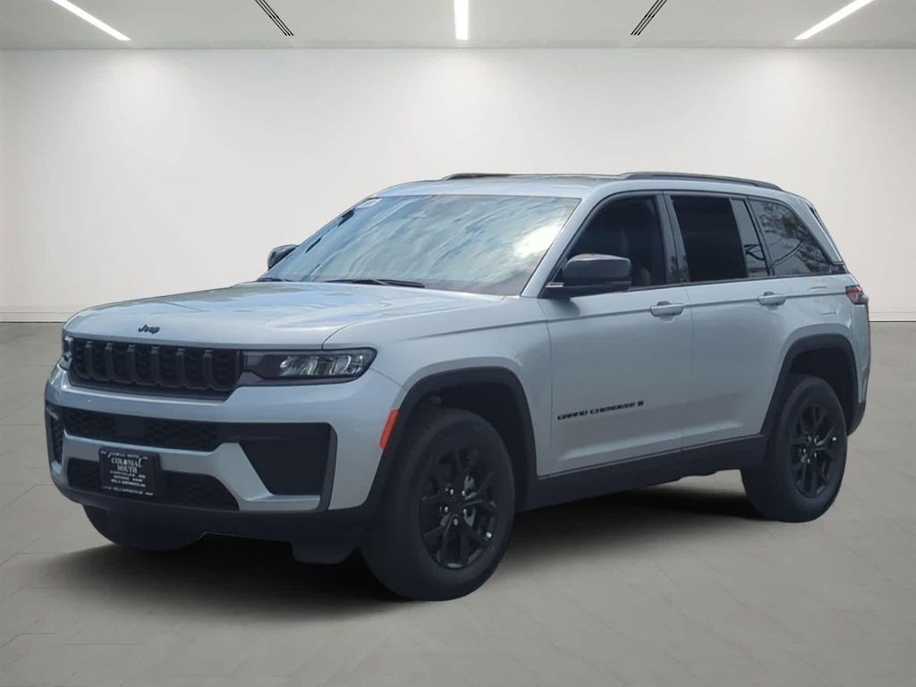 New 2026 Jeep Grand Cherokee Altitude