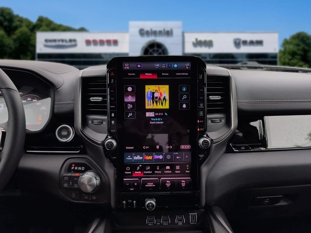 صورة مصغرة 23 لـ 2026 RAM 1500 REBEL