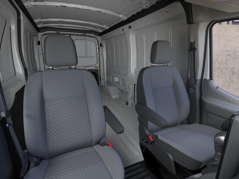 صورة 10 لـ 2026 FORD TRANSIT-250 BASE
