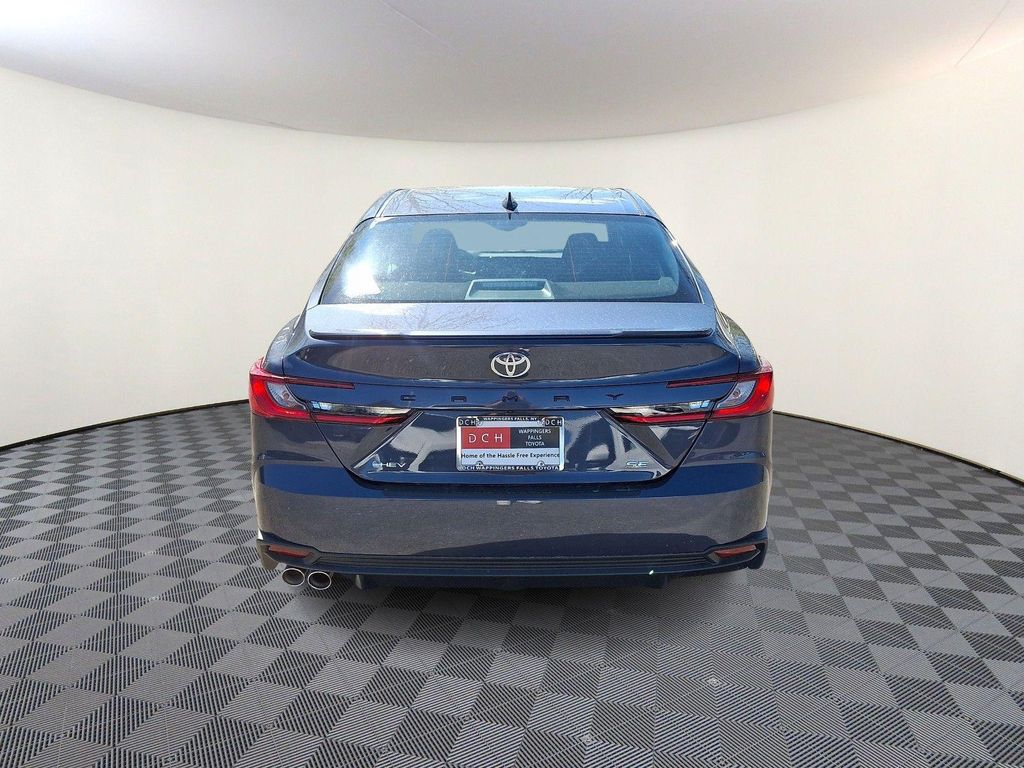 TOYOTA CAMRY - 5