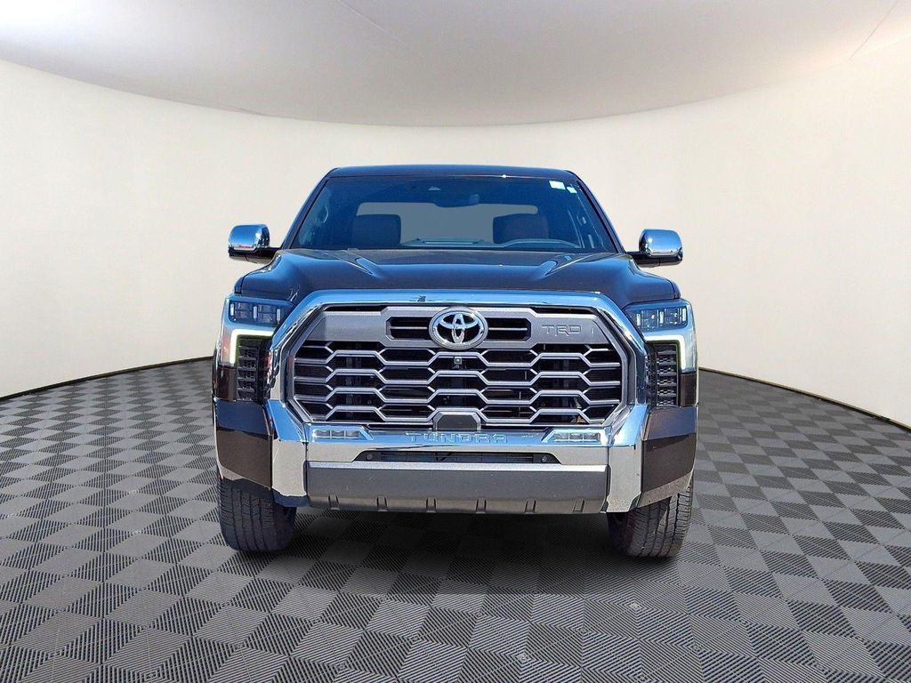 TOYOTA TUNDRA - 3