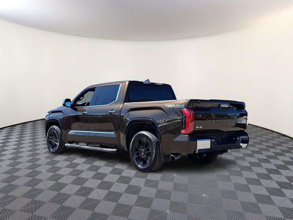 TOYOTA TUNDRA - 8