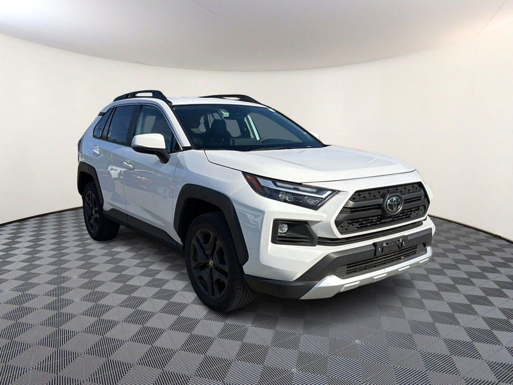 TOYOTA RAV4 - 5