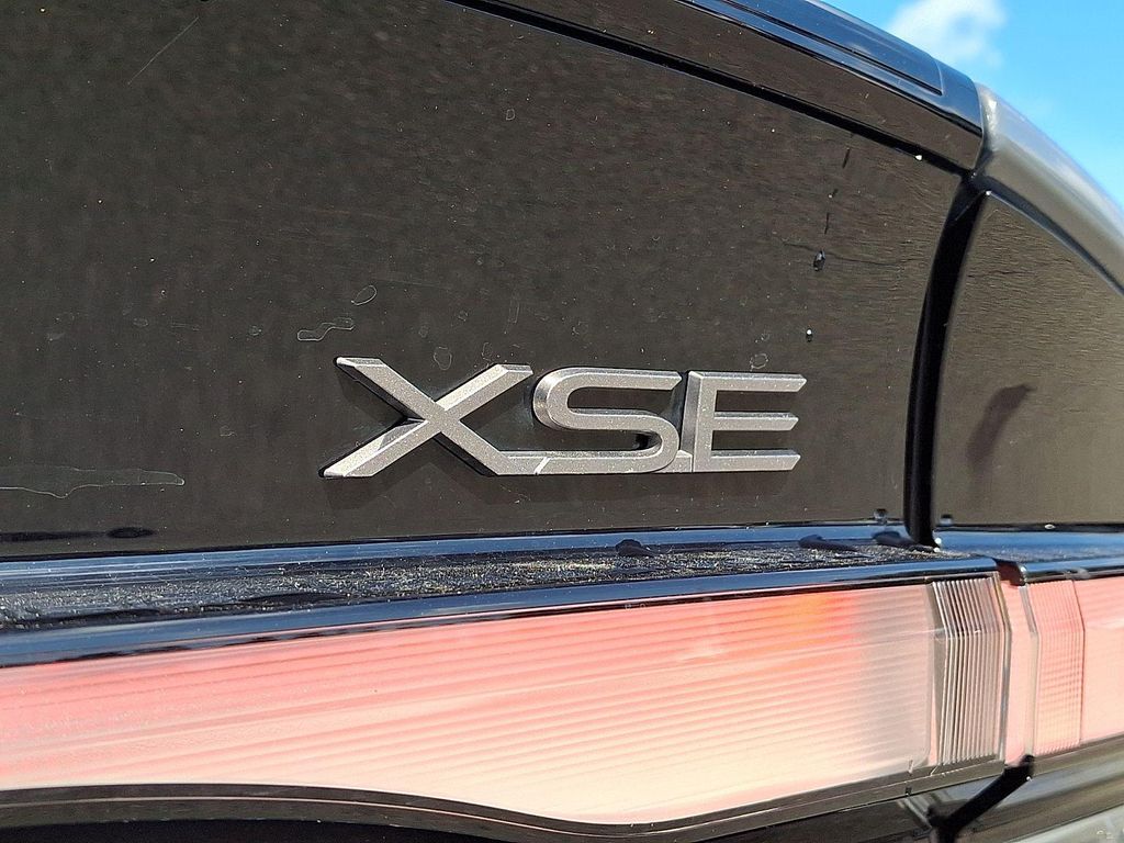 2023 Toyota PRIUS PRIME XSE 照片 33