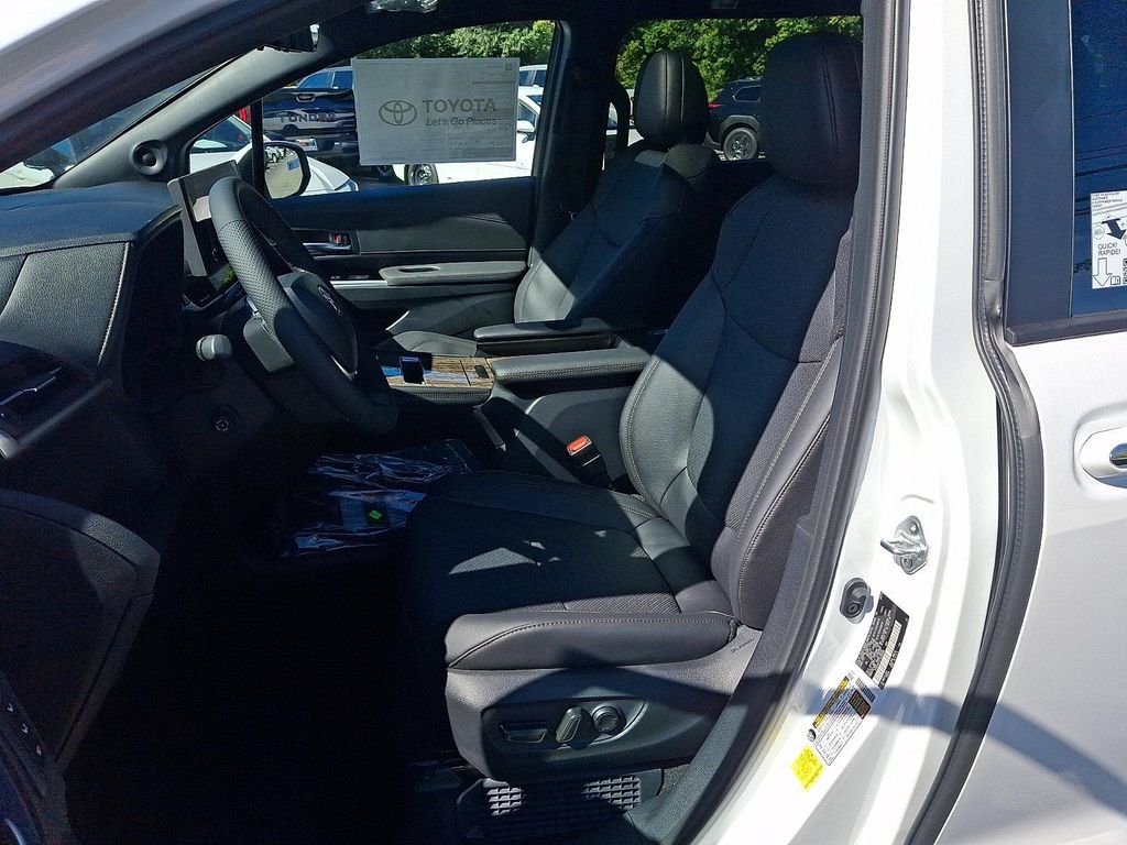2026 Toyota SIENNA PLATINUM 缩略图 12