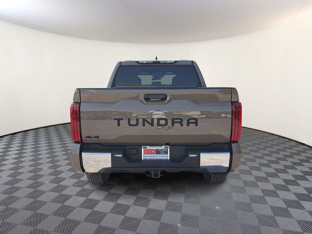 2026 Toyota TUNDRA SR5 — фото 5