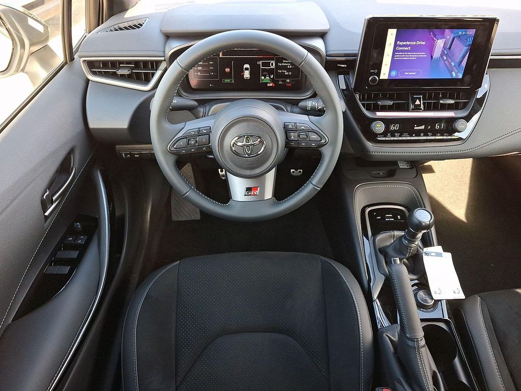 صورة 10 لـ 2026 Toyota COROLLA L