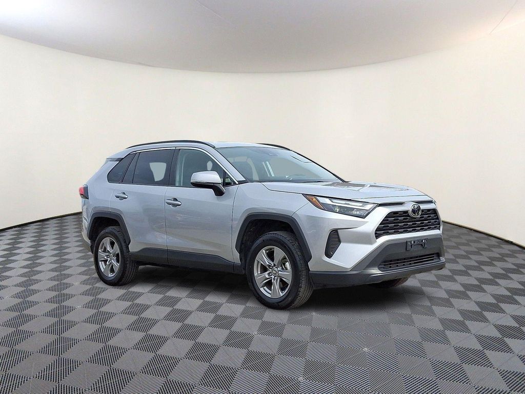 TOYOTA RAV4 - 5