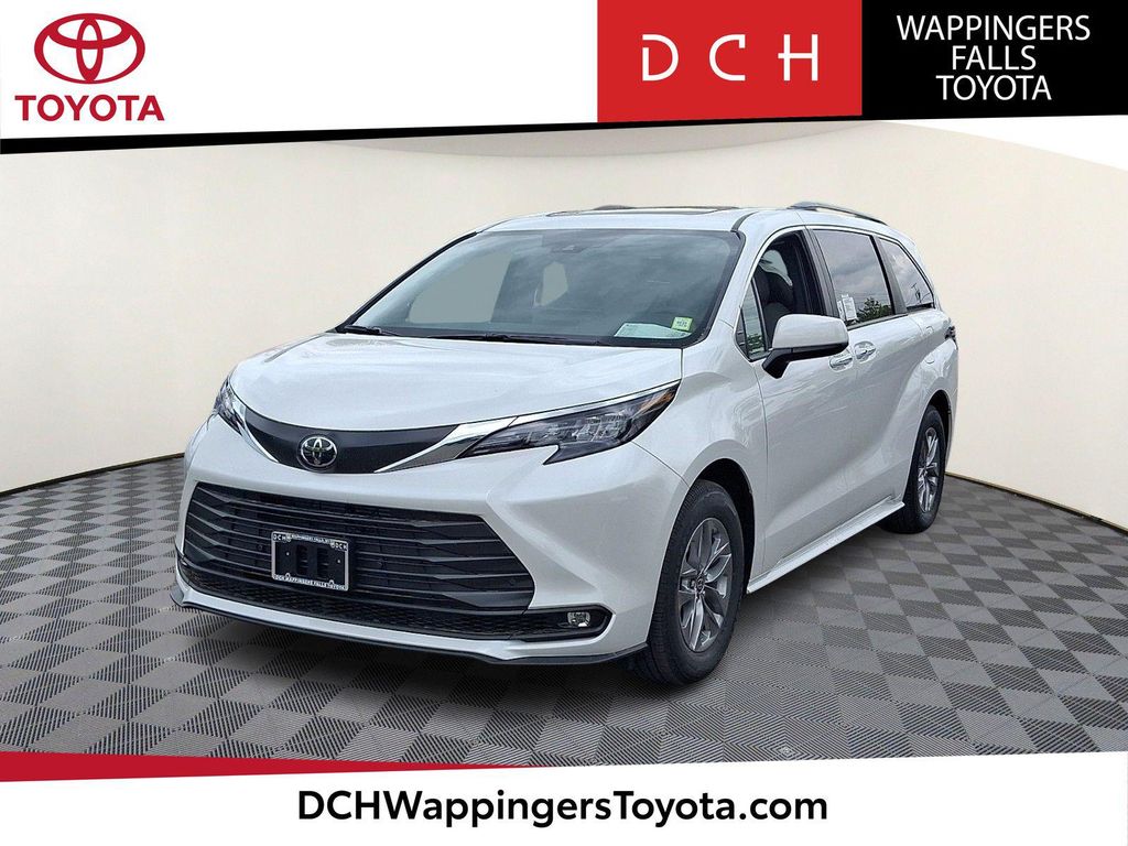 New 2026 Toyota Sienna XLE