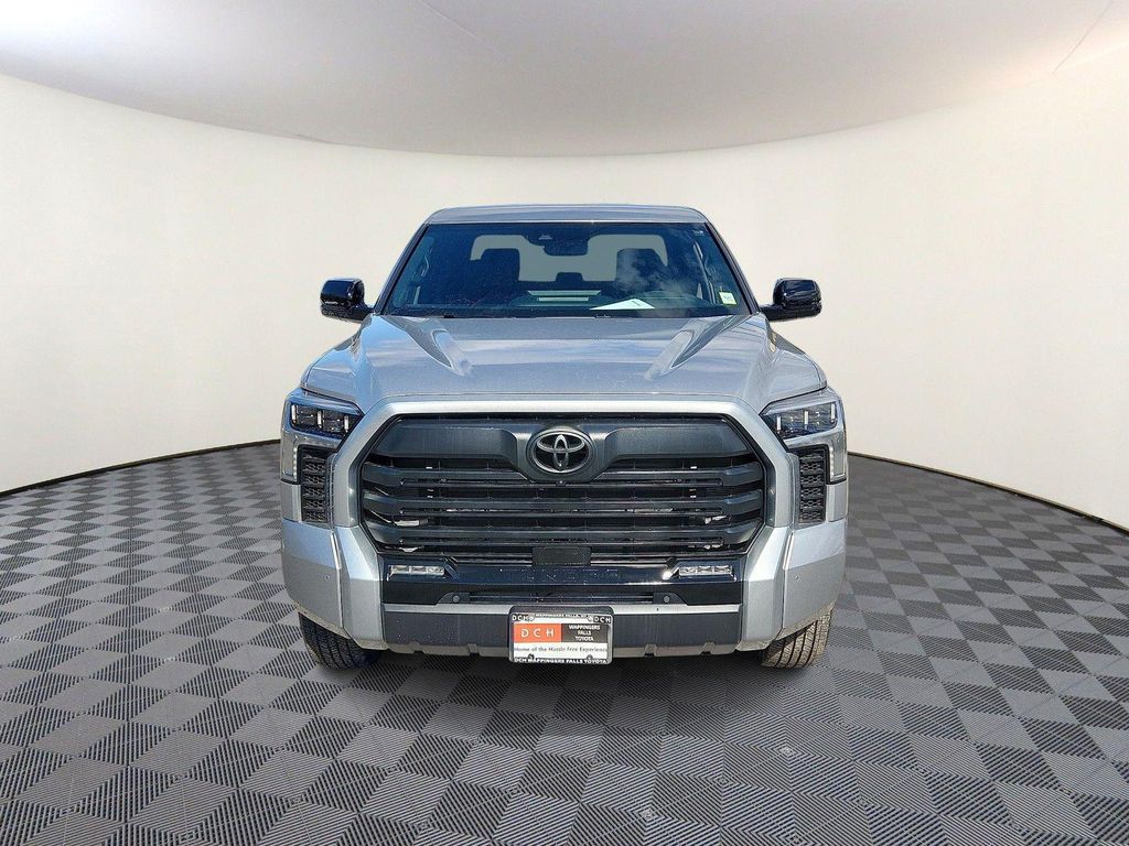 TOYOTA TUNDRA - 2