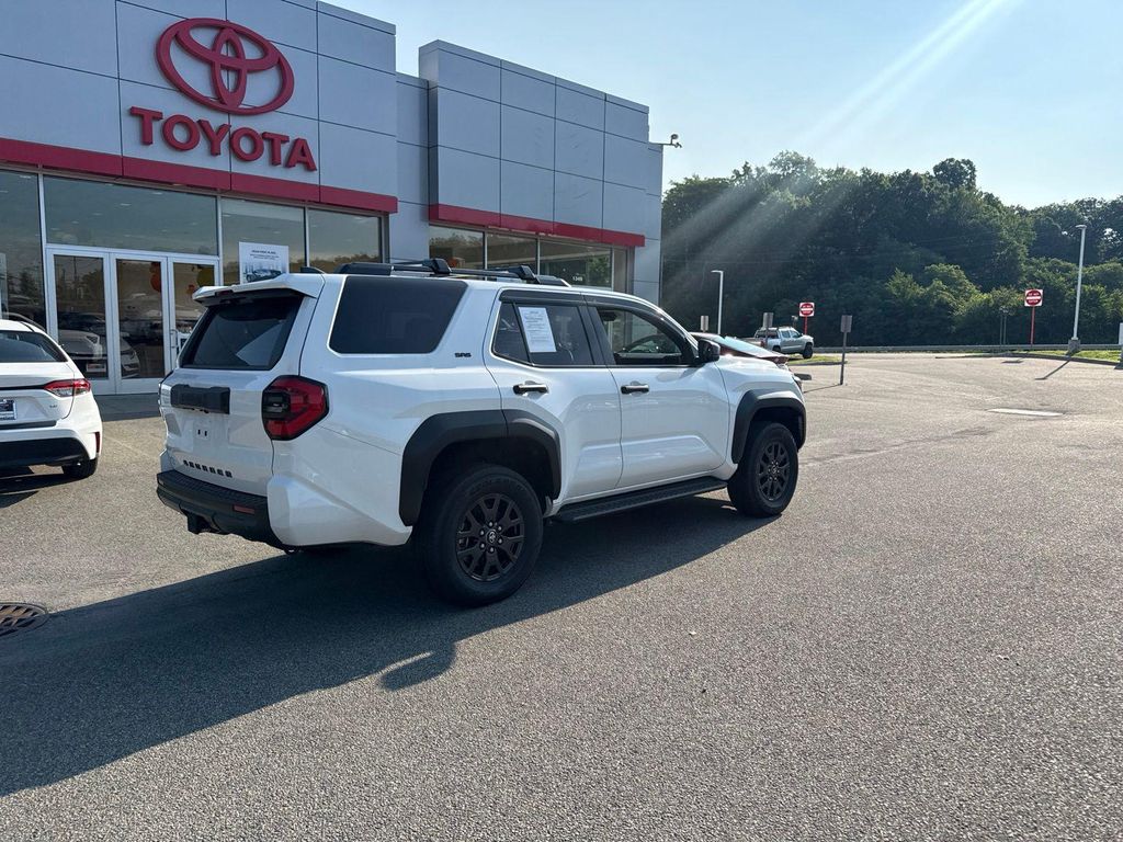 صورة 7 لـ 2026 Toyota 4RUNNER SR5