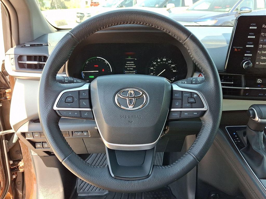 2023 Toyota SIENNA XLE 缩略图 24