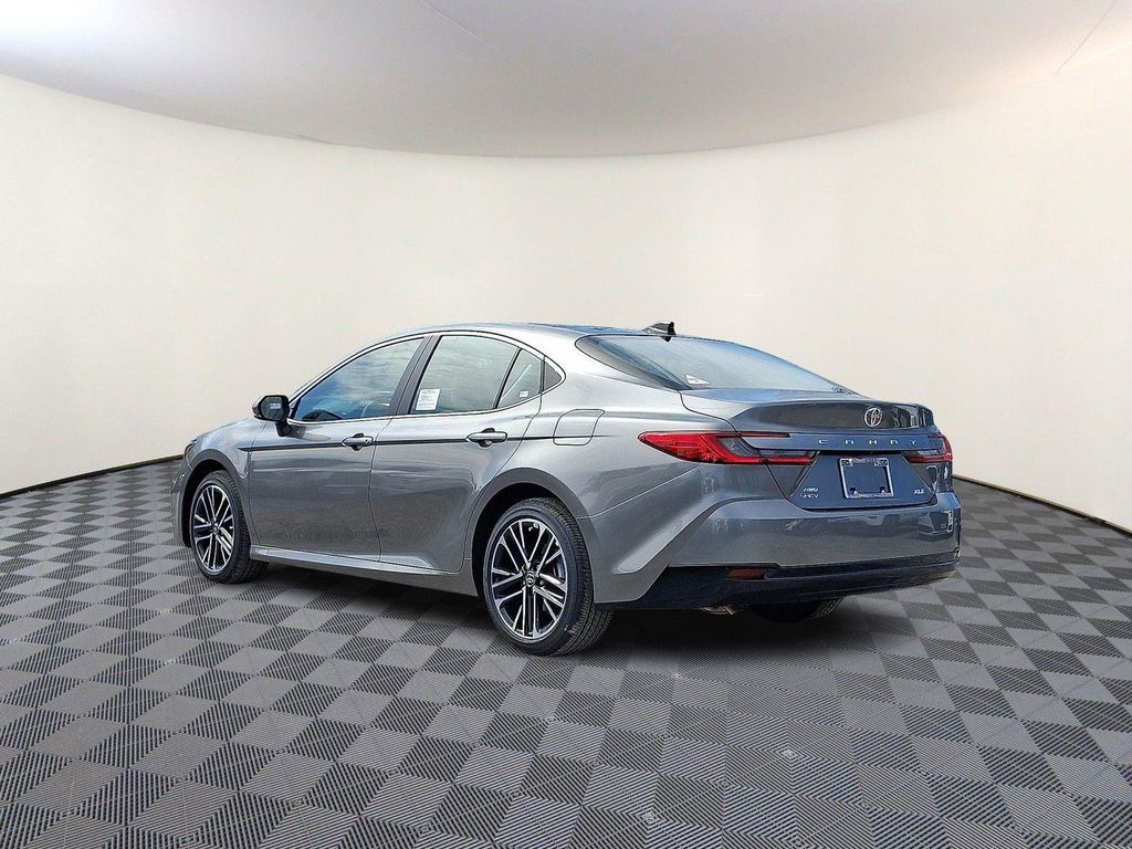 TOYOTA CAMRY - 6