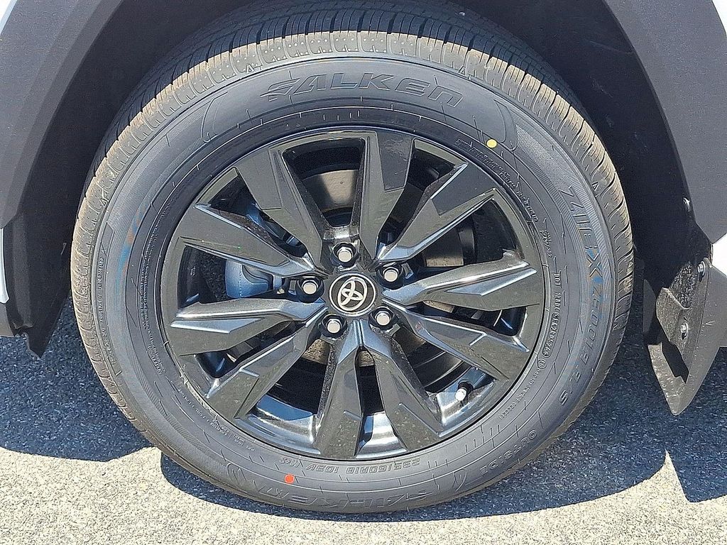 2026 Toyota RAV4 XLE PREMIUM 照片 7