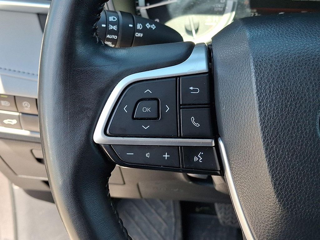 2023 Toyota HIGHLANDER LE 缩略图 26