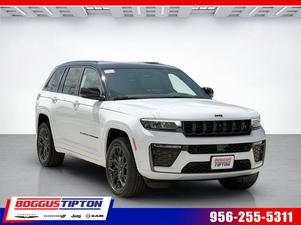 New 2026 Jeep Grand Cherokee Laredo
