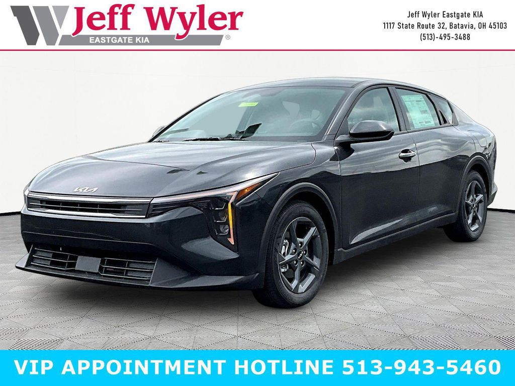New 2026 Kia K4 LXS