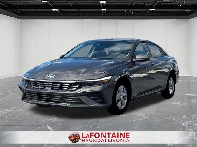 New 2026 Hyundai ELANTRA SE