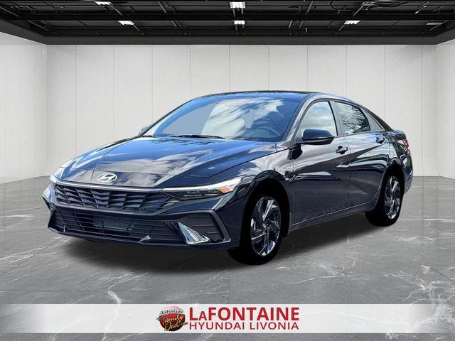 New 2026 Hyundai ELANTRA SEL Sport