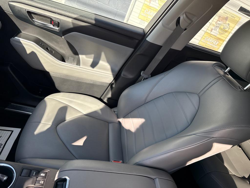 TOYOTA HIGHLANDER - 10