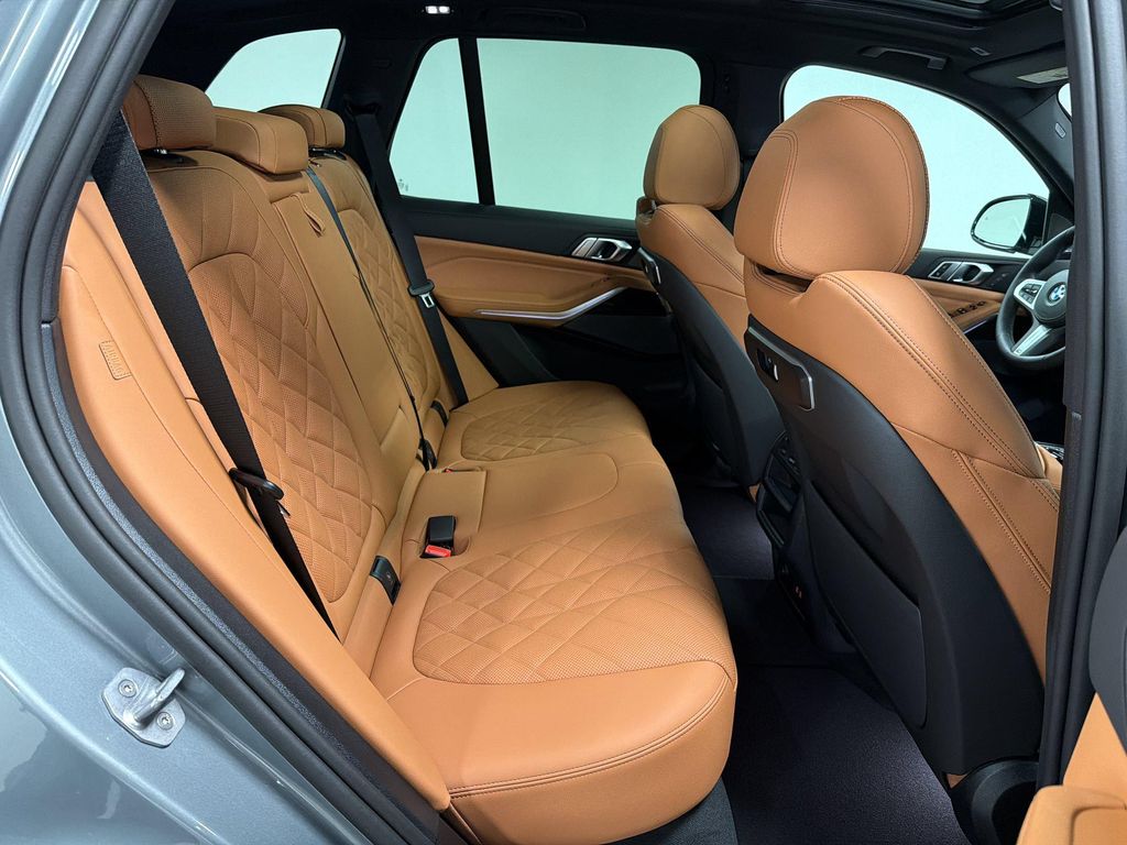 صورة مصغرة 31 لـ 2026 BMW X5 SDRIVE40I