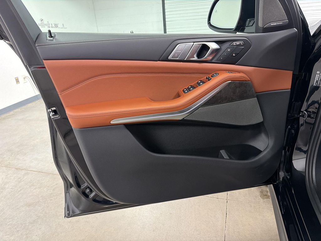 2027 BMW X7 XDRIVE40I — миниатюра 14