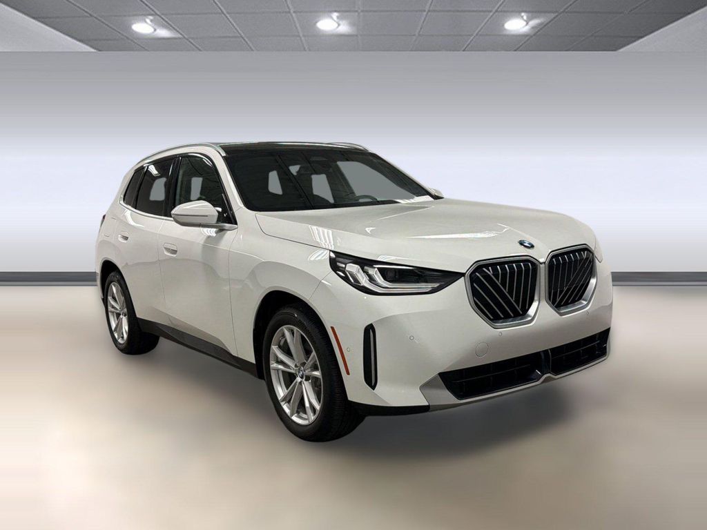 صورة 6 لـ 2025 BMW X3 30 XDRIVE