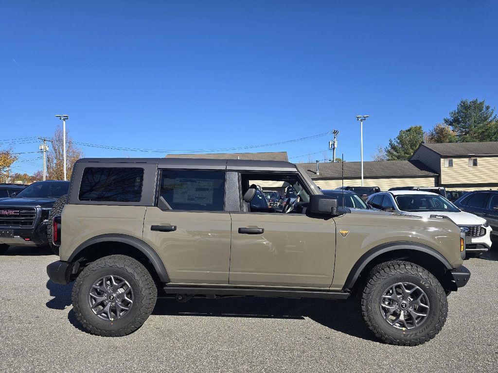 FORD BRONCO - 2