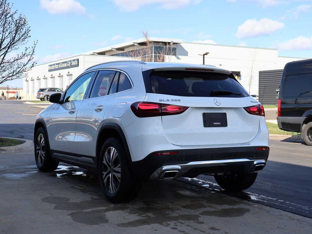 MERCEDES-BENZ GLA-CLASS - 5