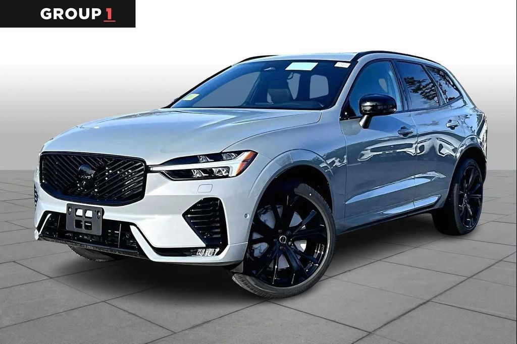 New 2026 Volvo XC60 B5 Ultra Black Edition