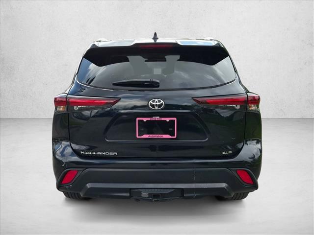 2024 Toyota HIGHLANDER XLE photo 6