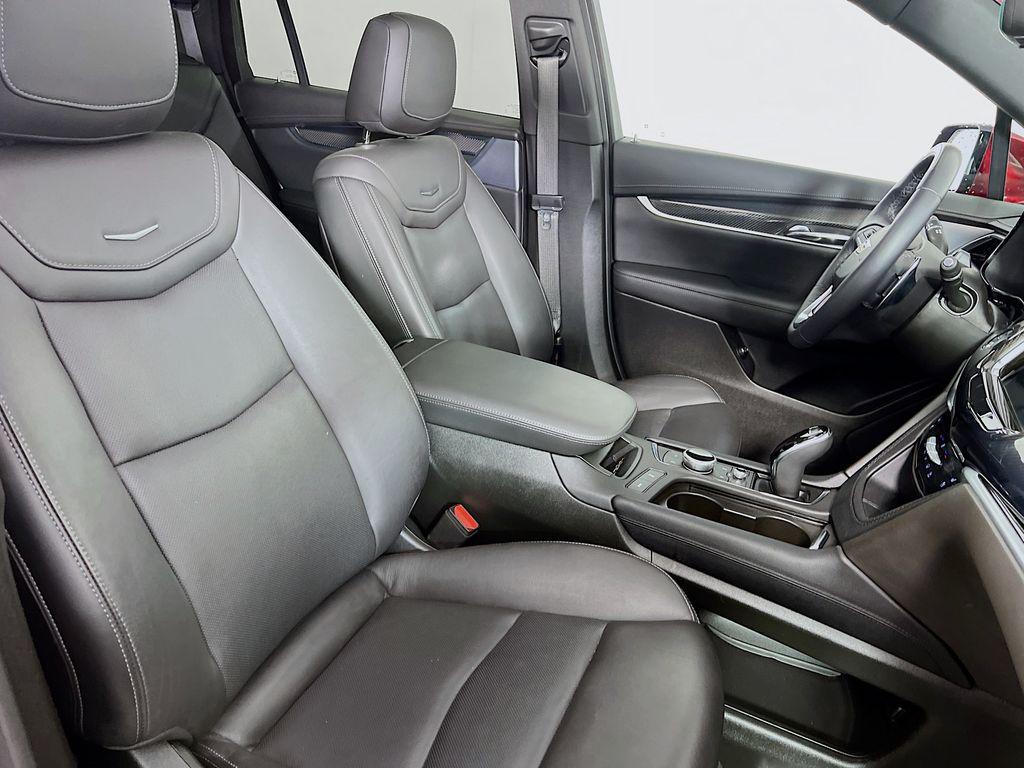 2024 Cadillac XT6 SPORT AWD thumbnail 32