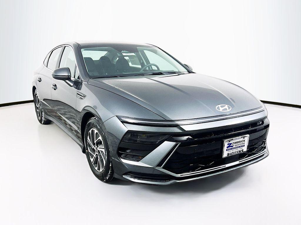 New 2026 Hyundai SONATA Hybrid Base