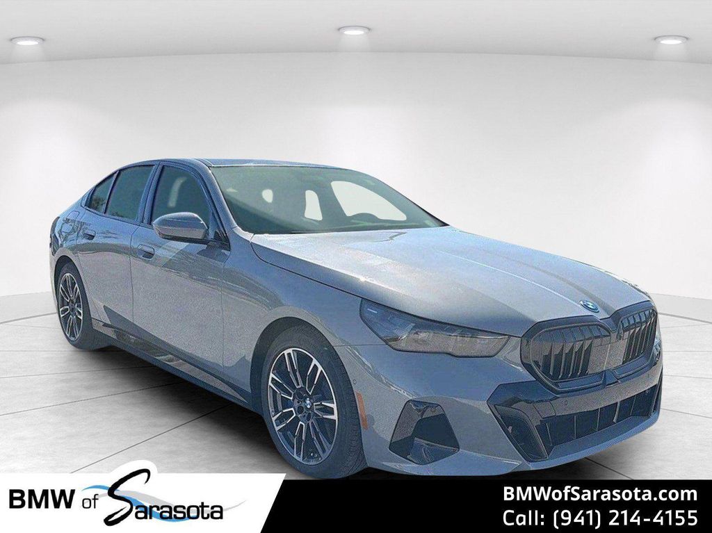 New 2026 BMW 550e xDrive