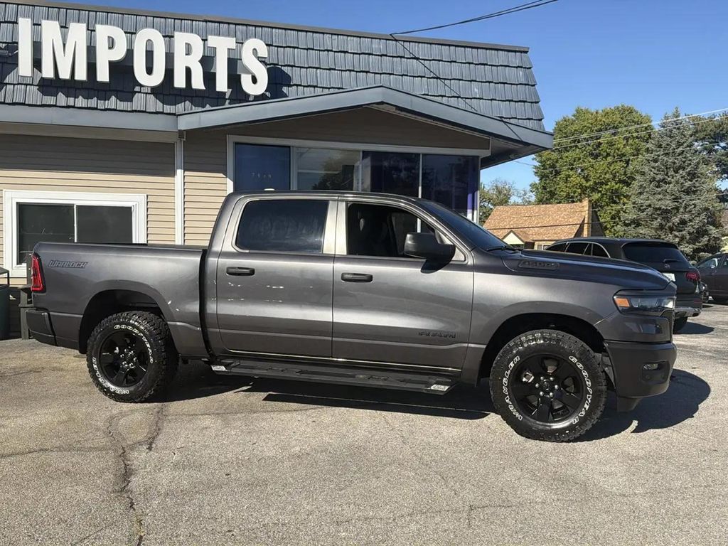 2025 RAM 1500 WARLOCK 4X4 CREW CAB 5'7'' BOX 照片 5